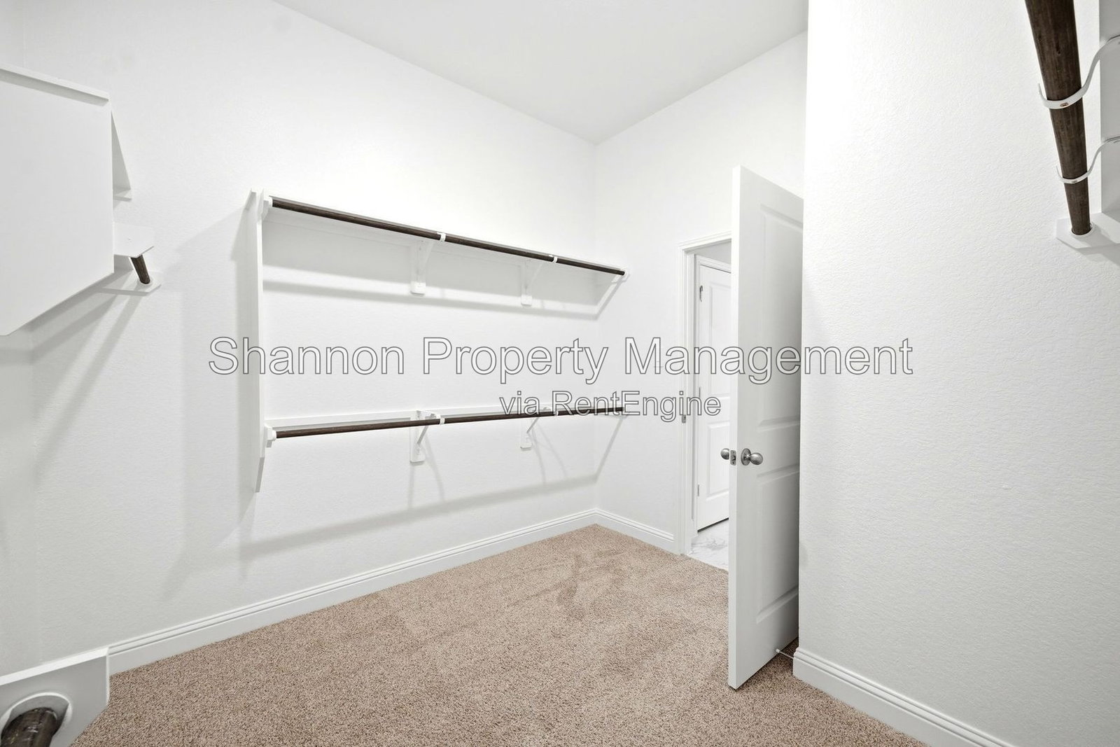Gallery Image 32