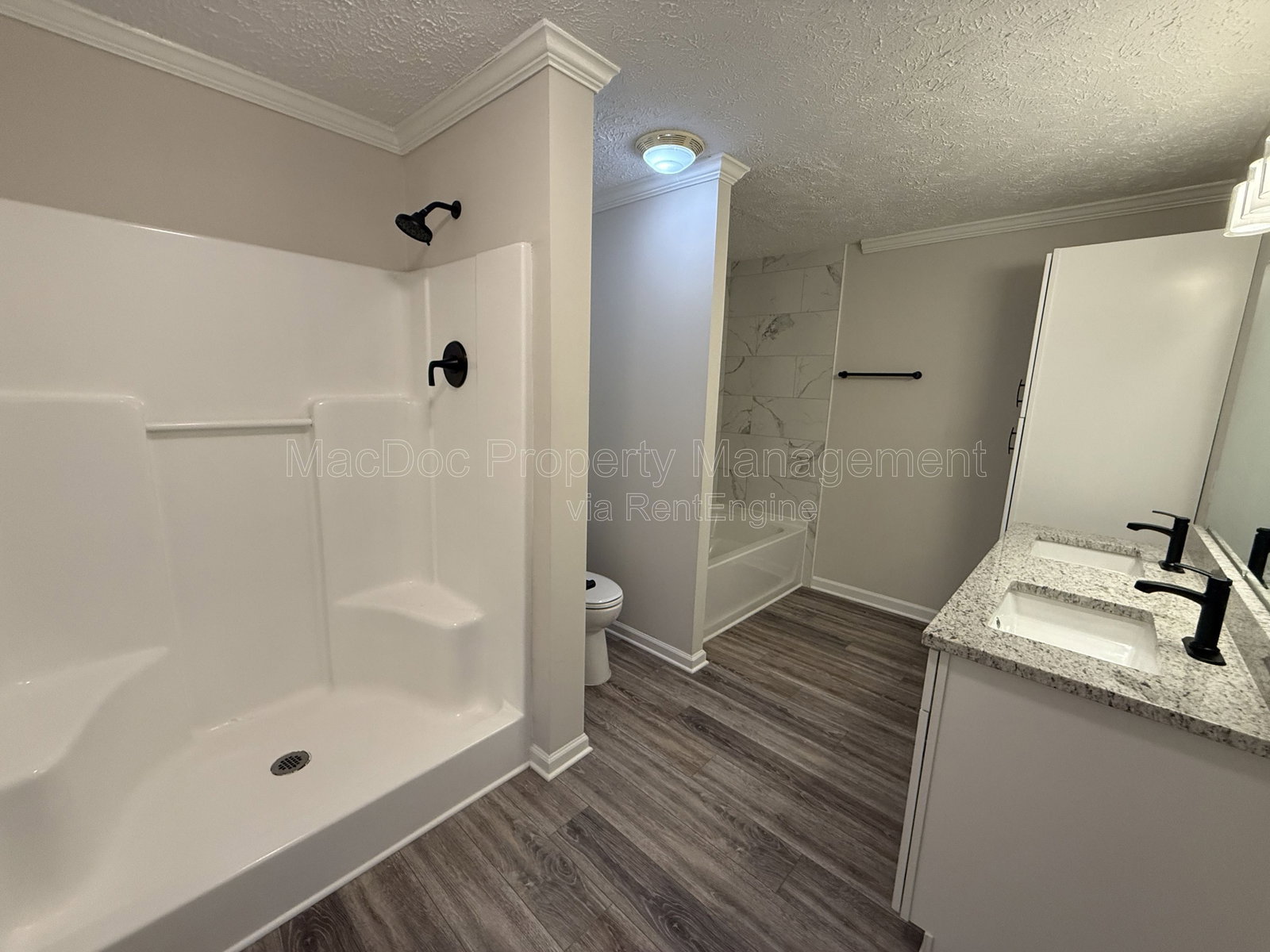 Gallery Image 16