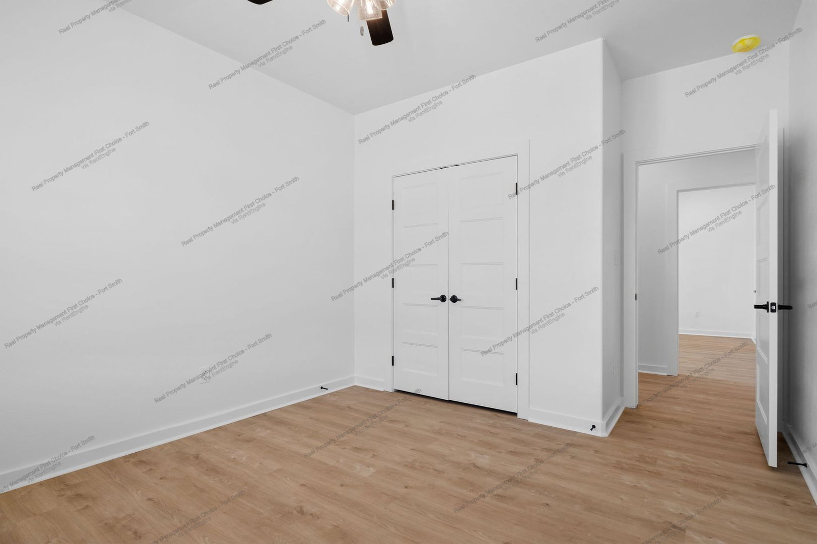 Gallery Image 17