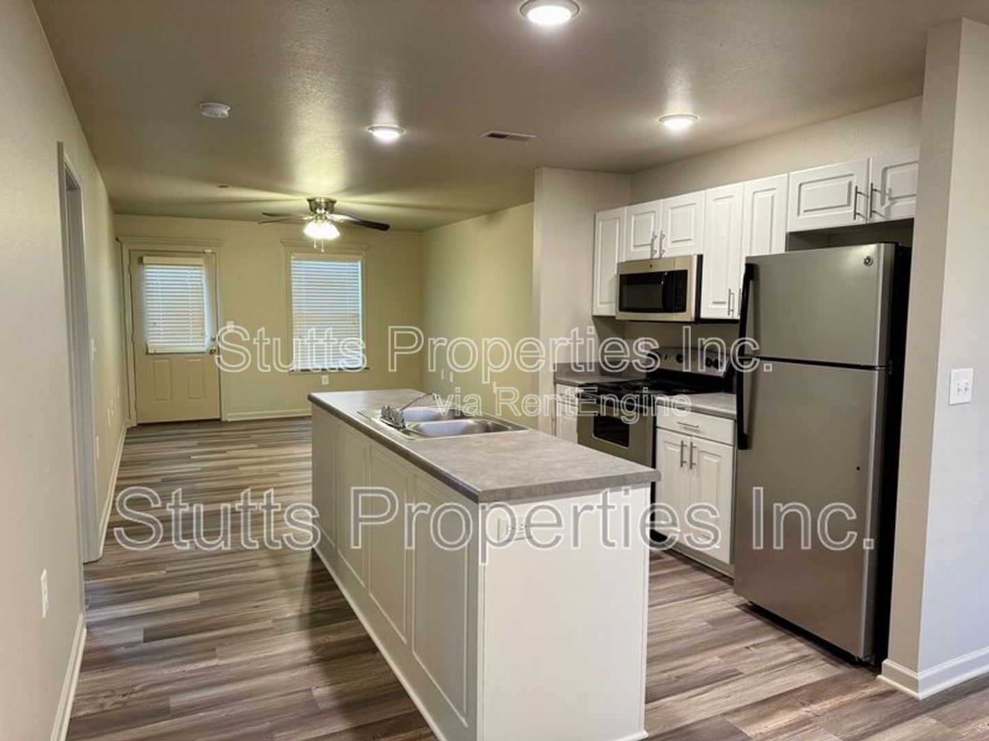 Gallery Image 0