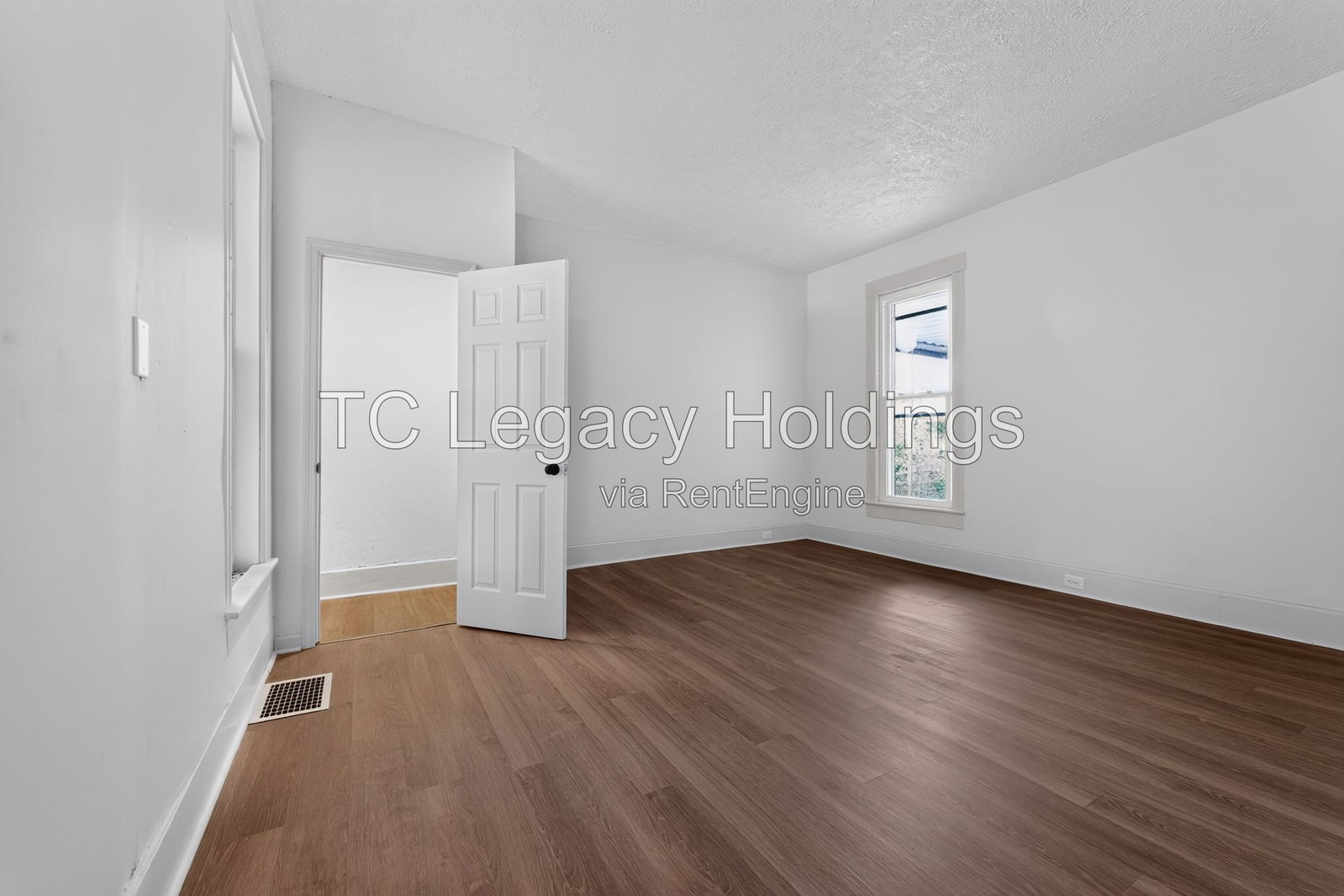 Gallery Image 17