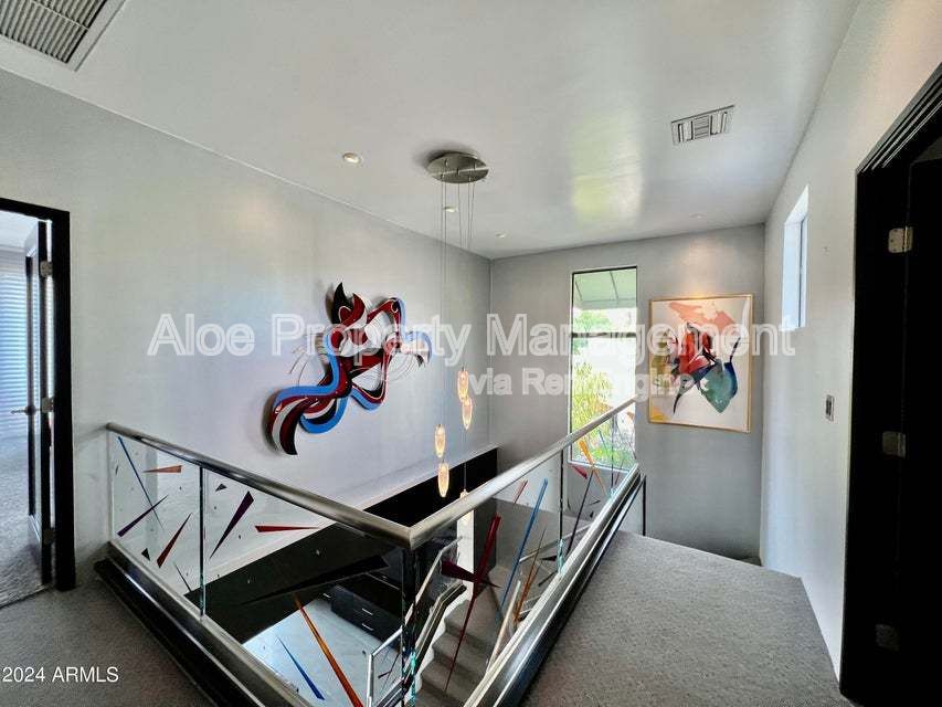 Gallery Image 16
