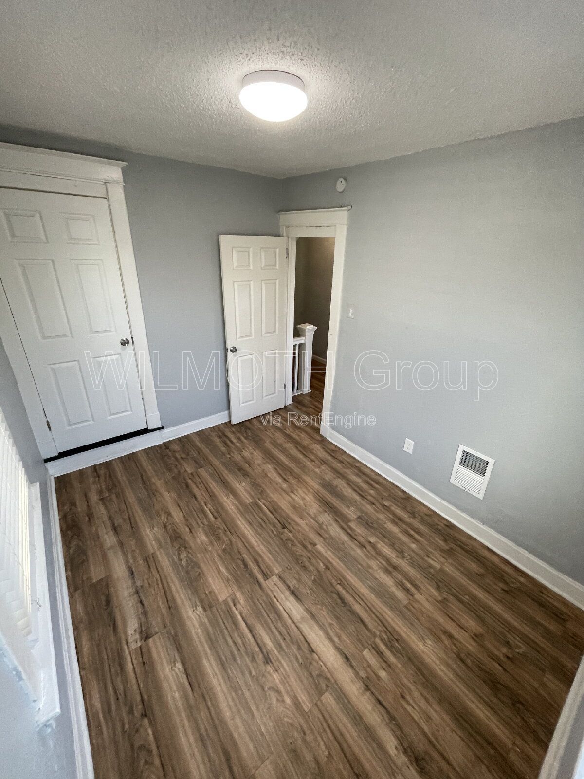 Gallery Image 17