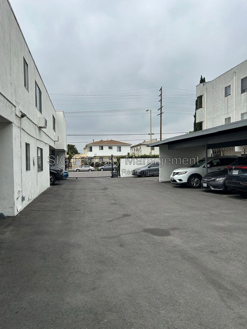 Gallery Image 10