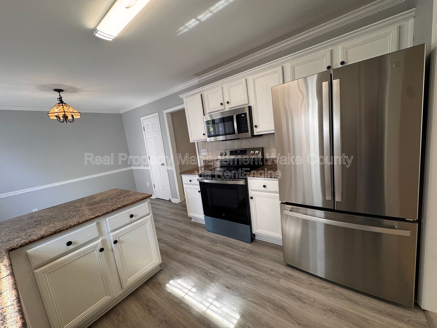 Gallery Image 15