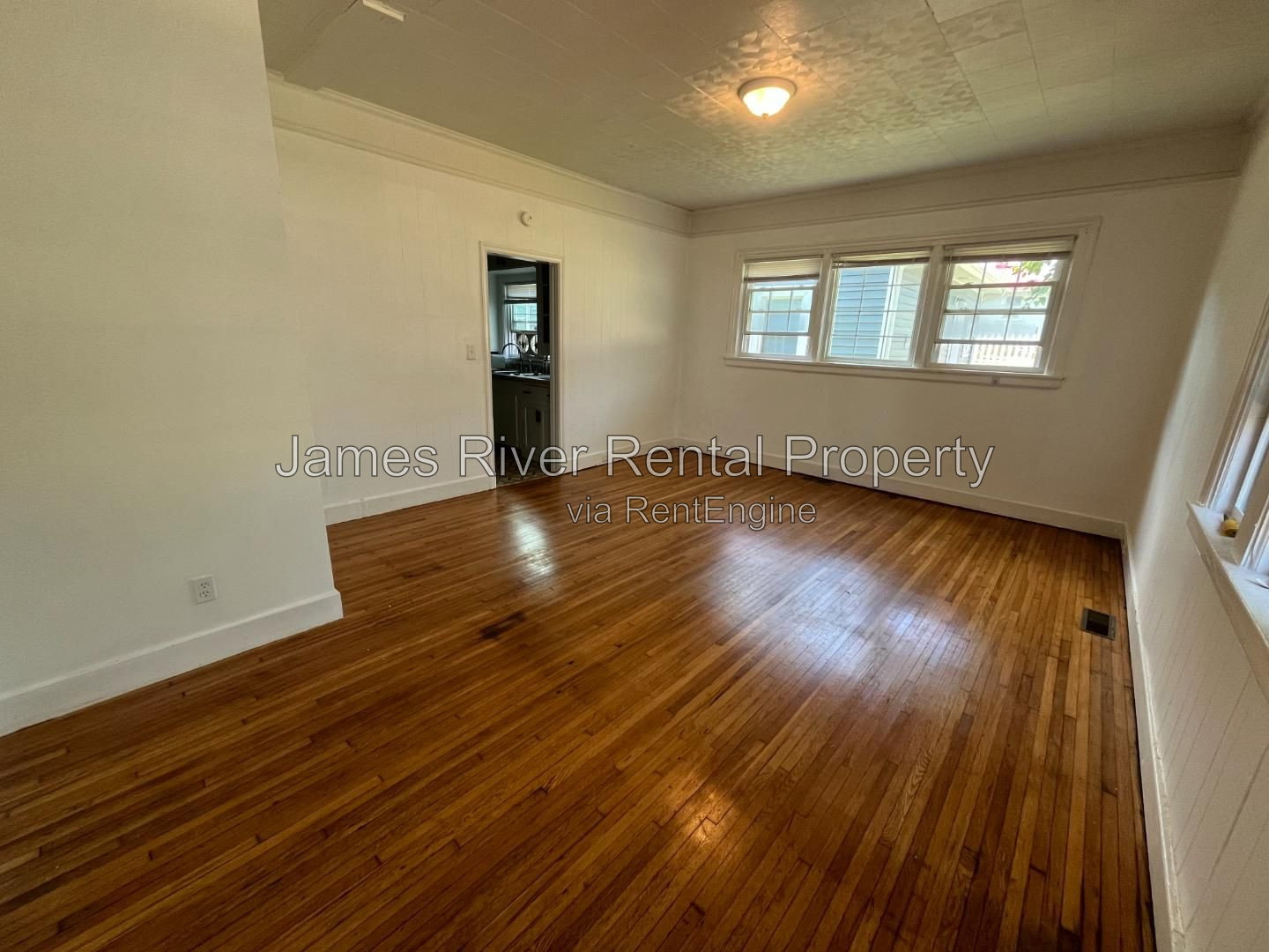 Gallery Image 14