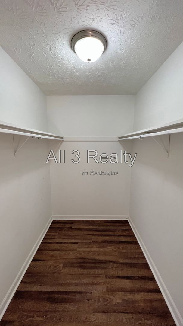 Gallery Image 25