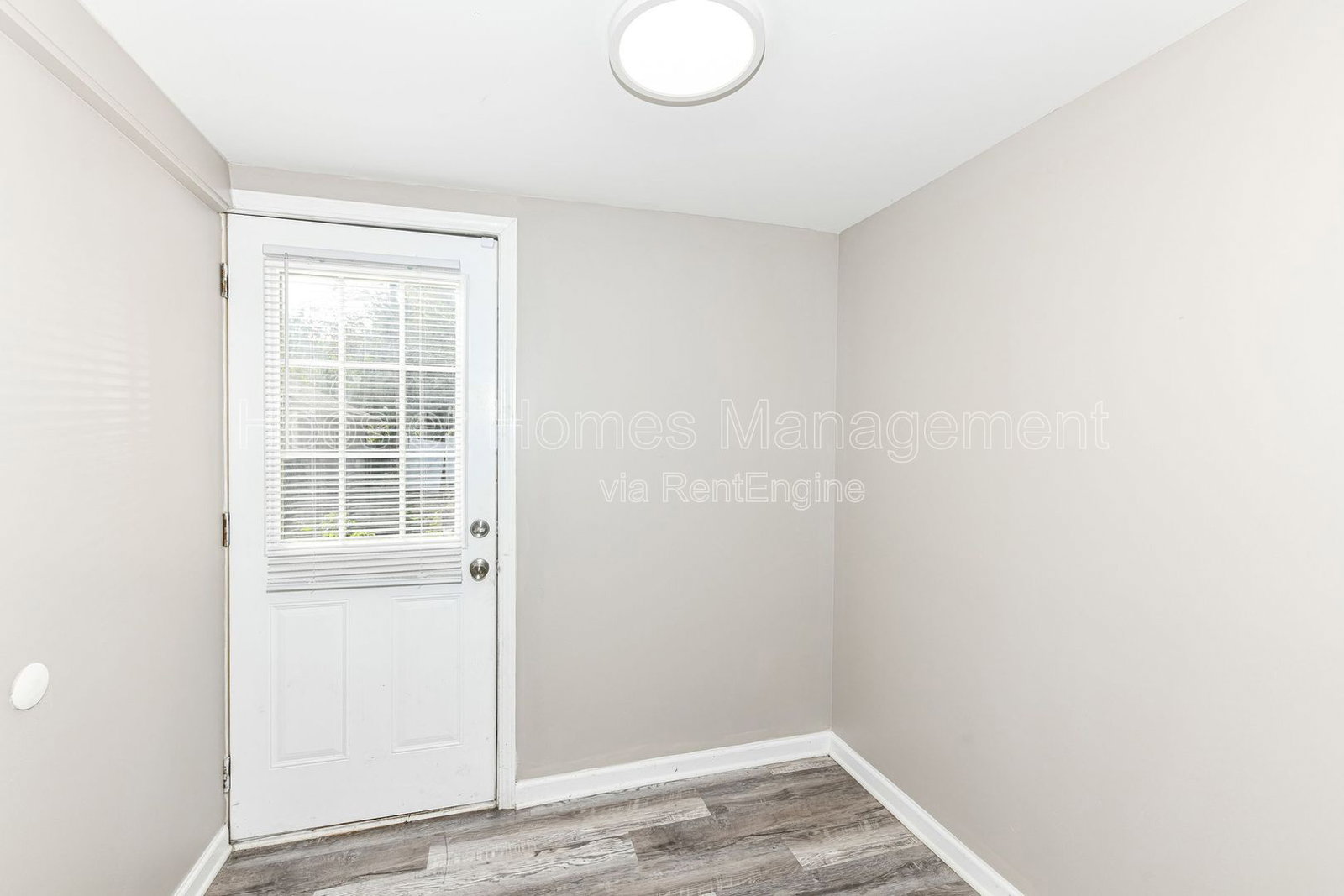 Gallery Image 16