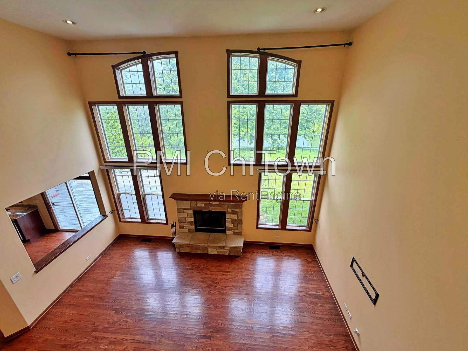 Gallery Image 12