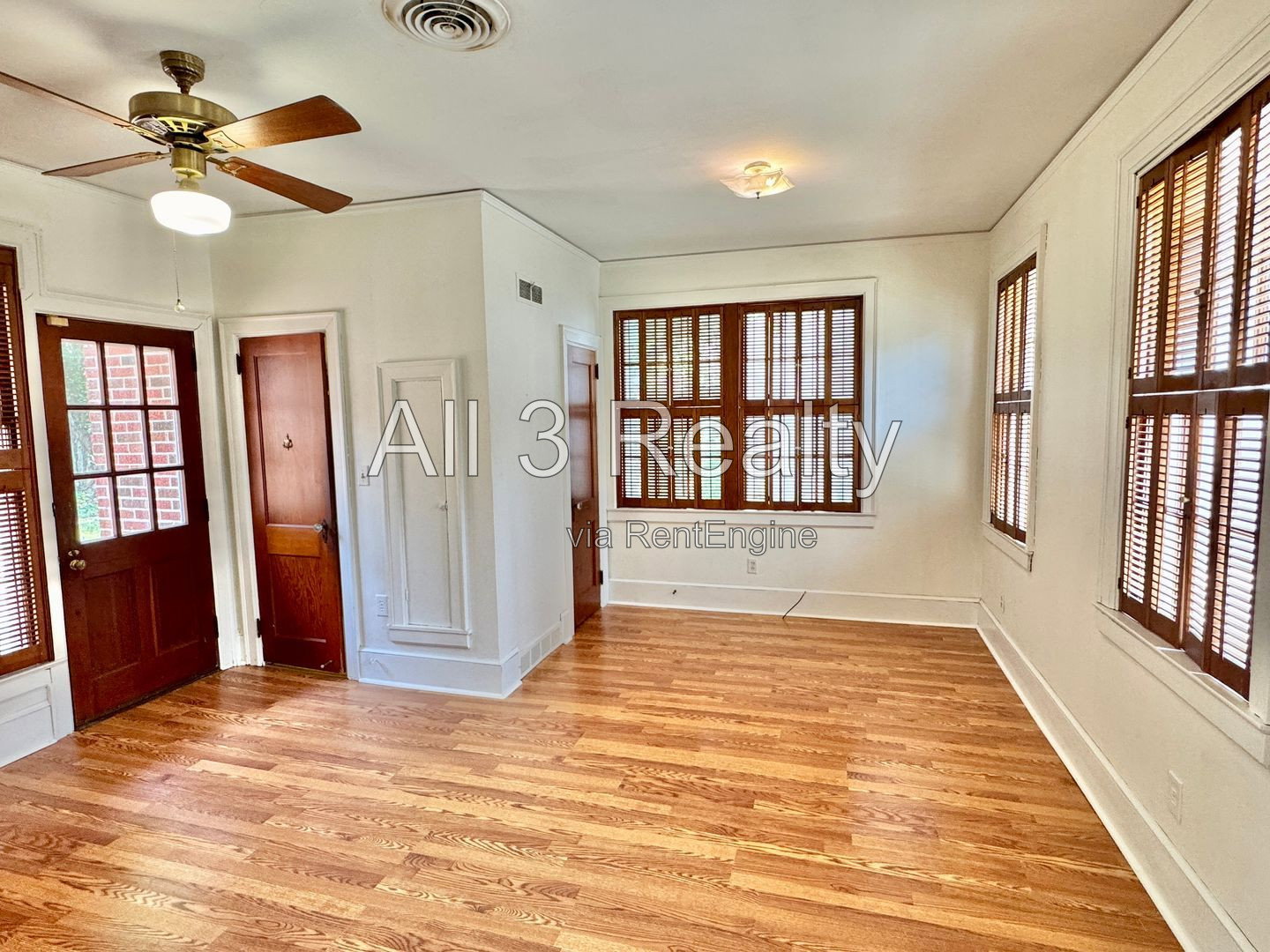 Gallery Image 17