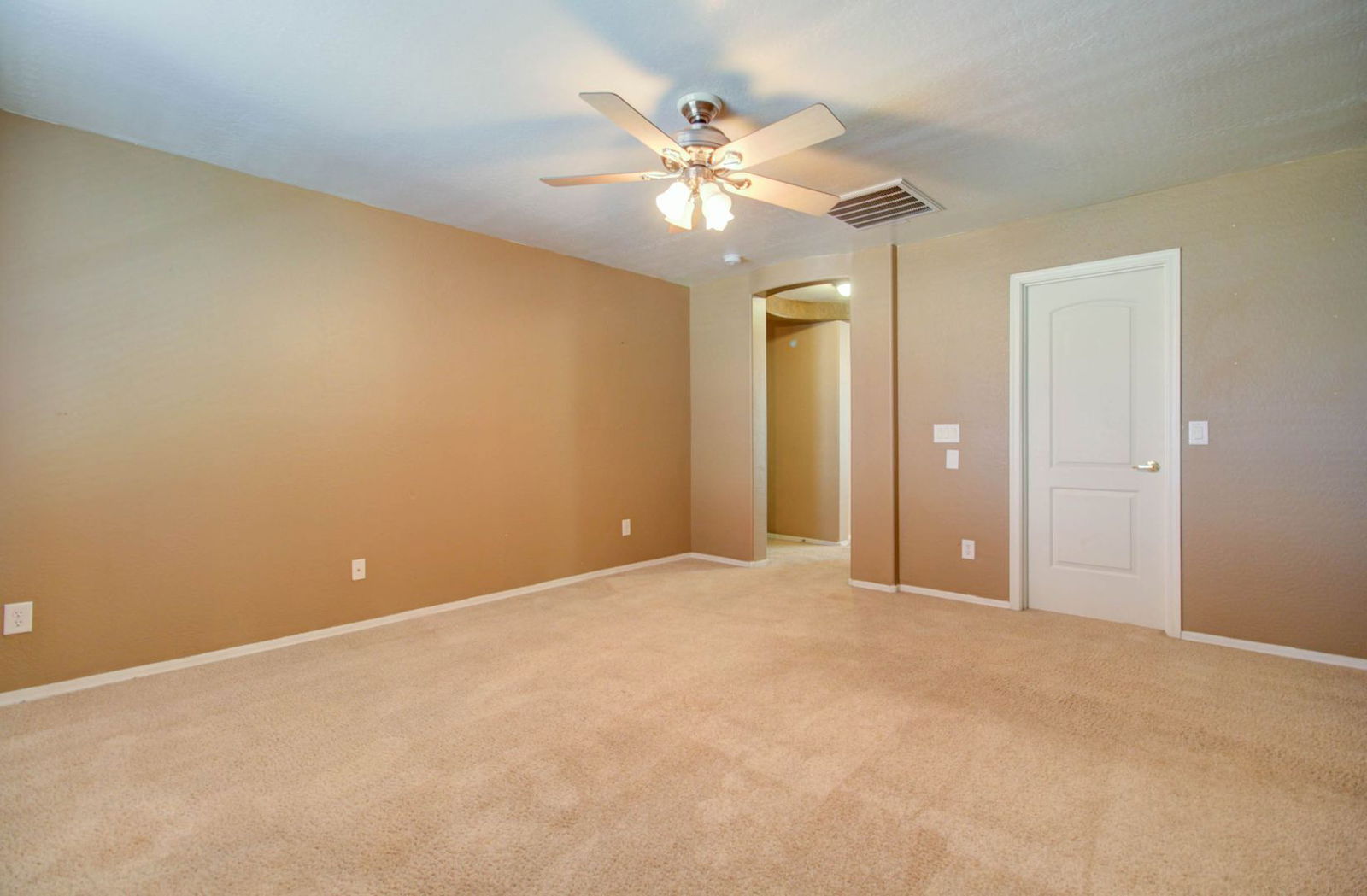 Gallery Image 30