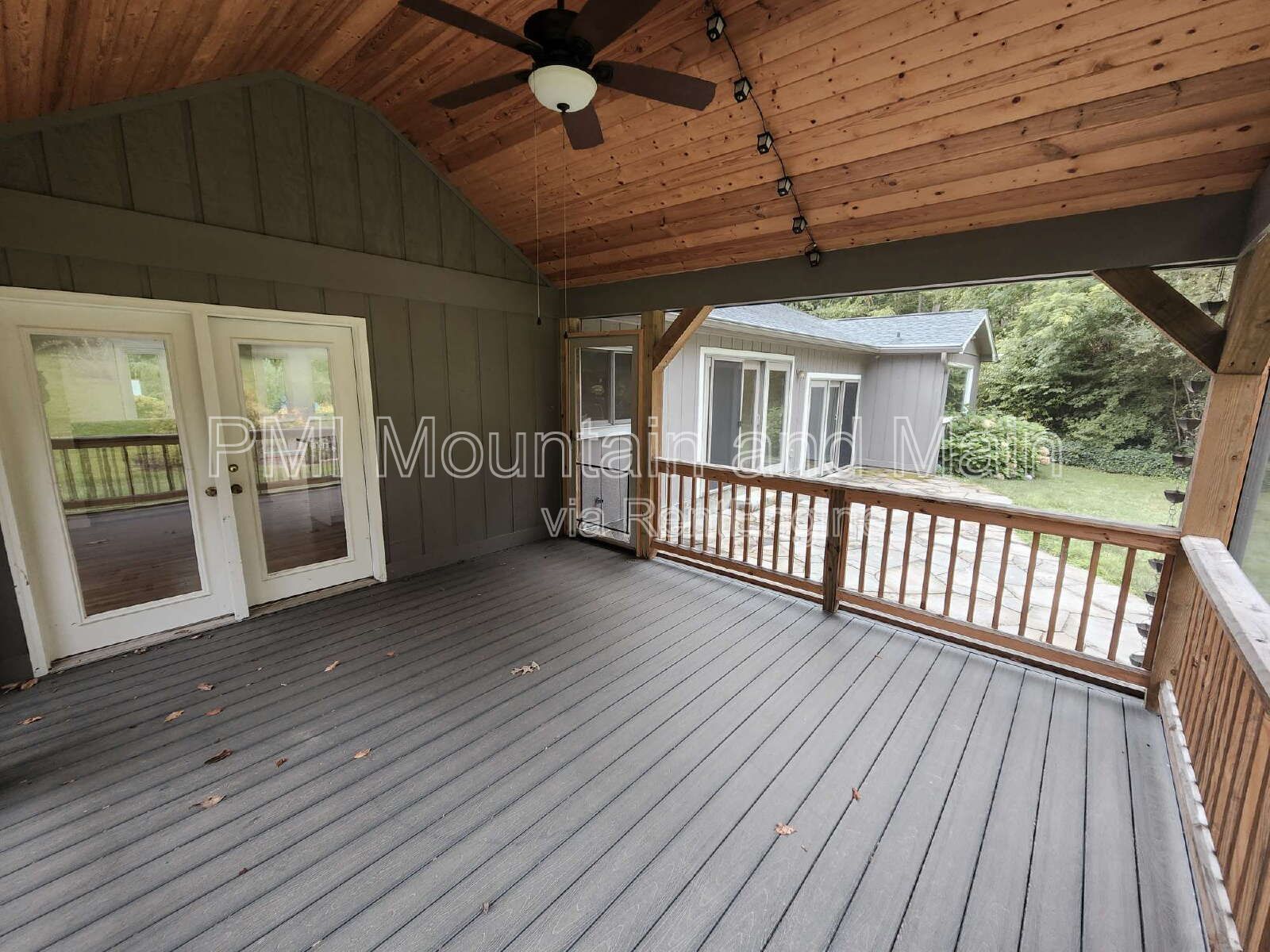 Gallery Image 37