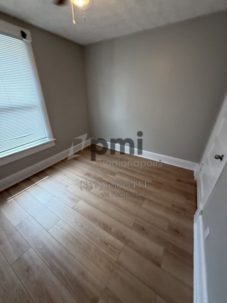 Gallery Image 16