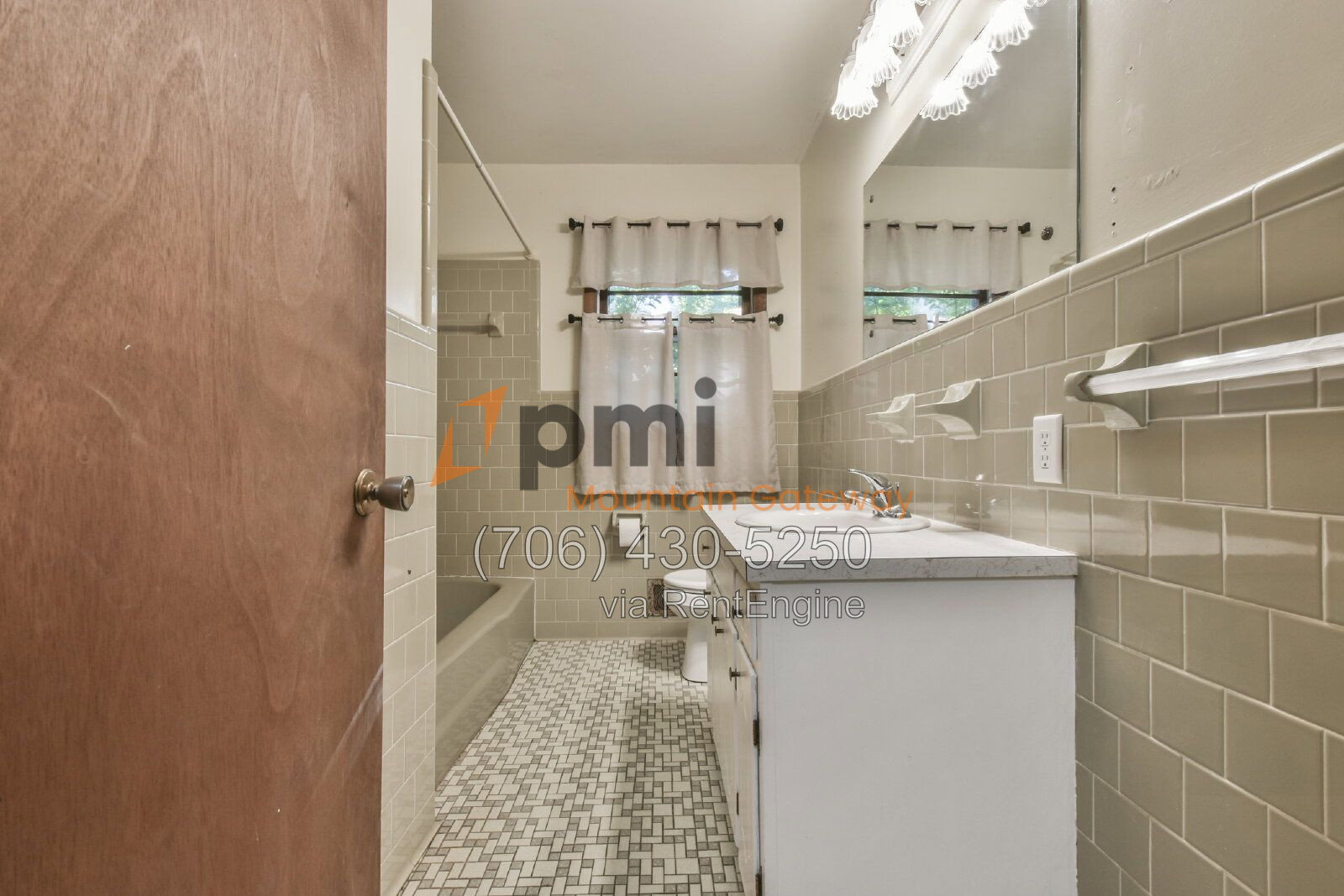 Gallery Image 18