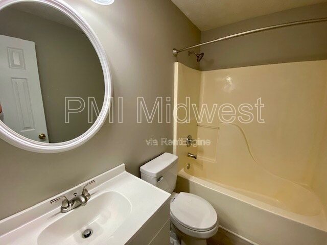 Gallery Image 16