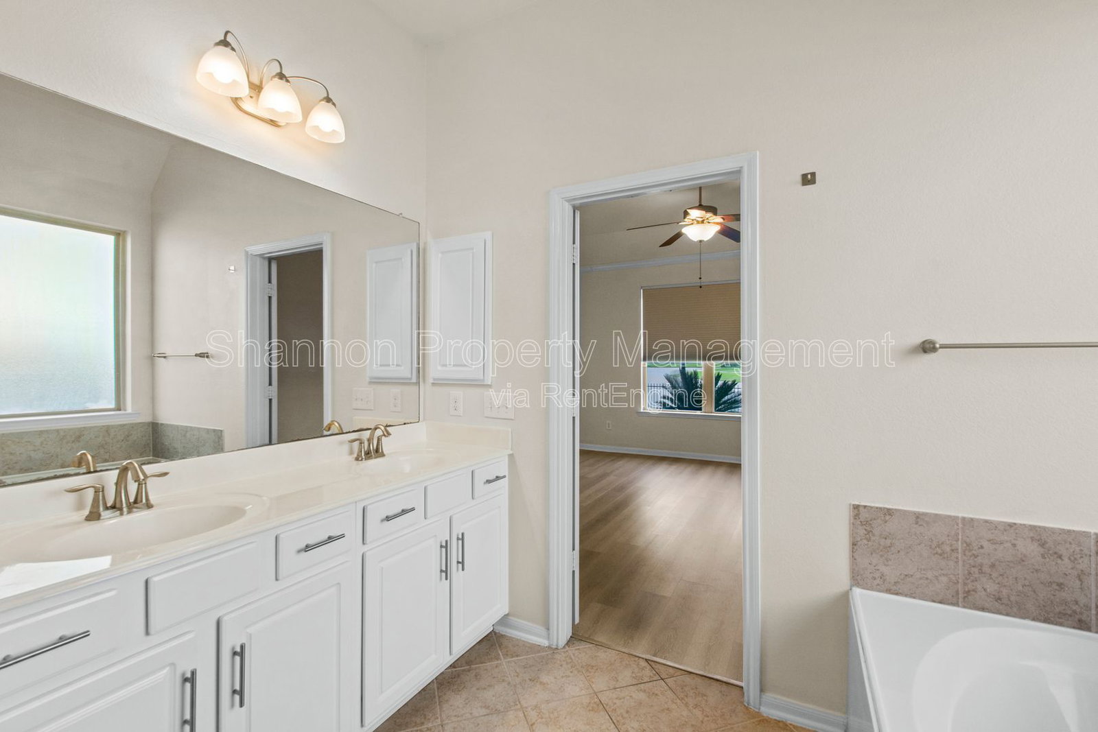 Gallery Image 18
