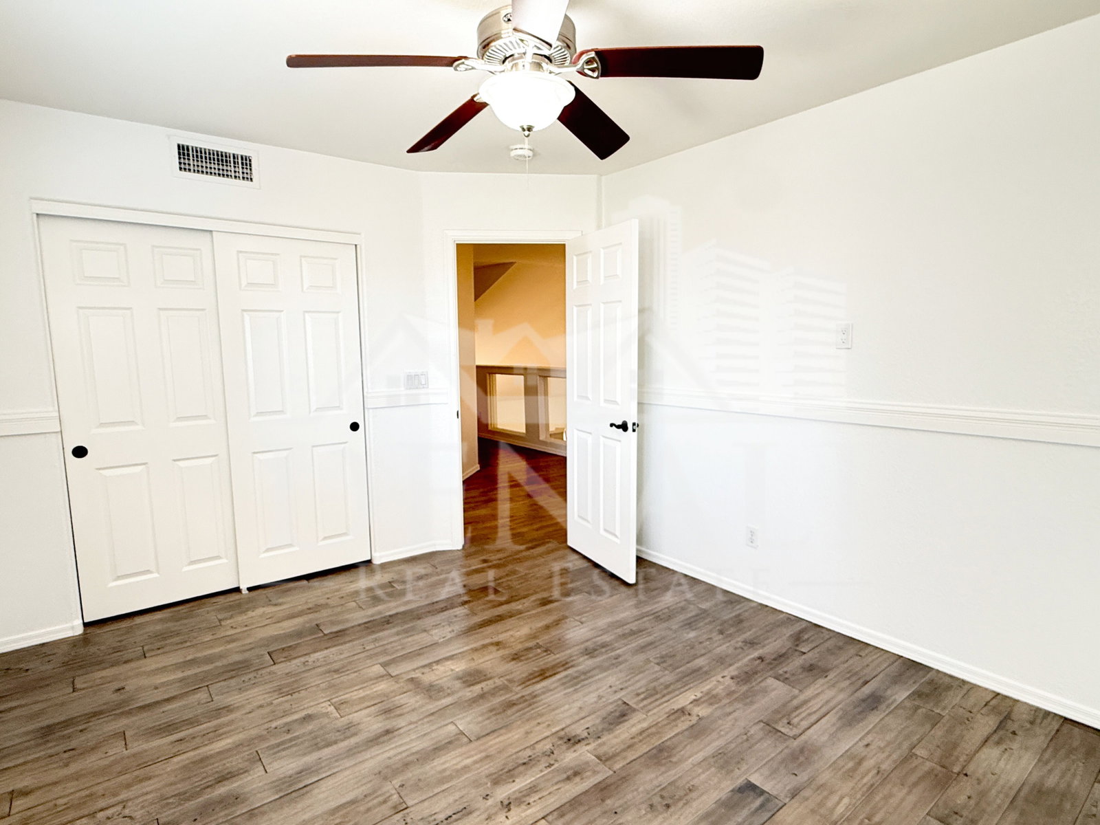 Gallery Image 19