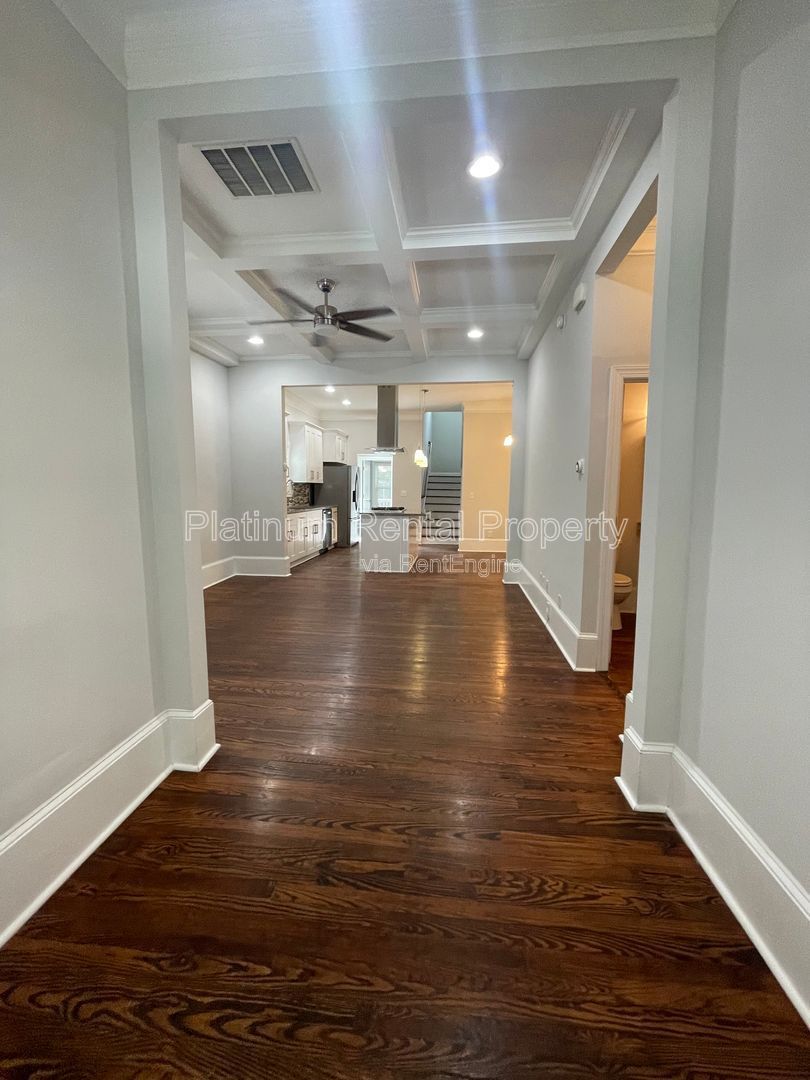 Gallery Image 66