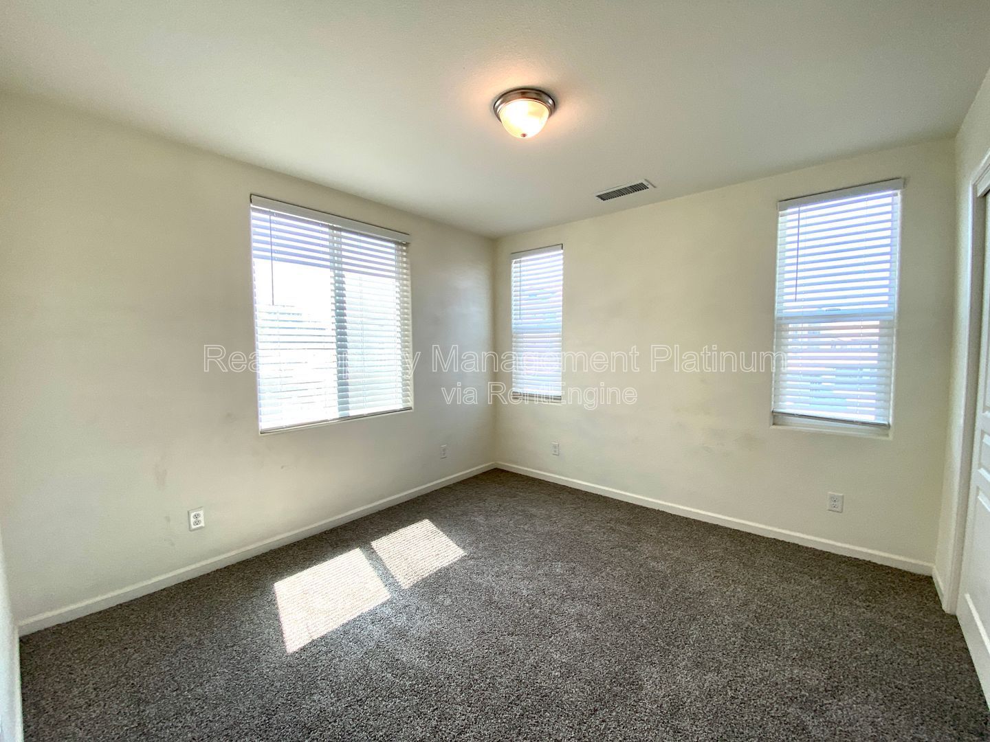 Gallery Image 36