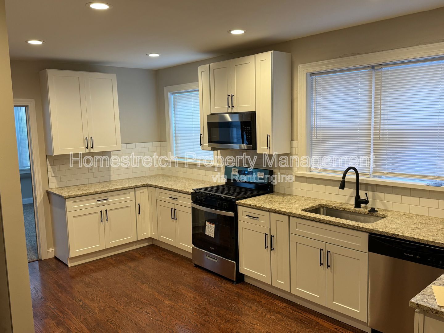 Gallery Image 0