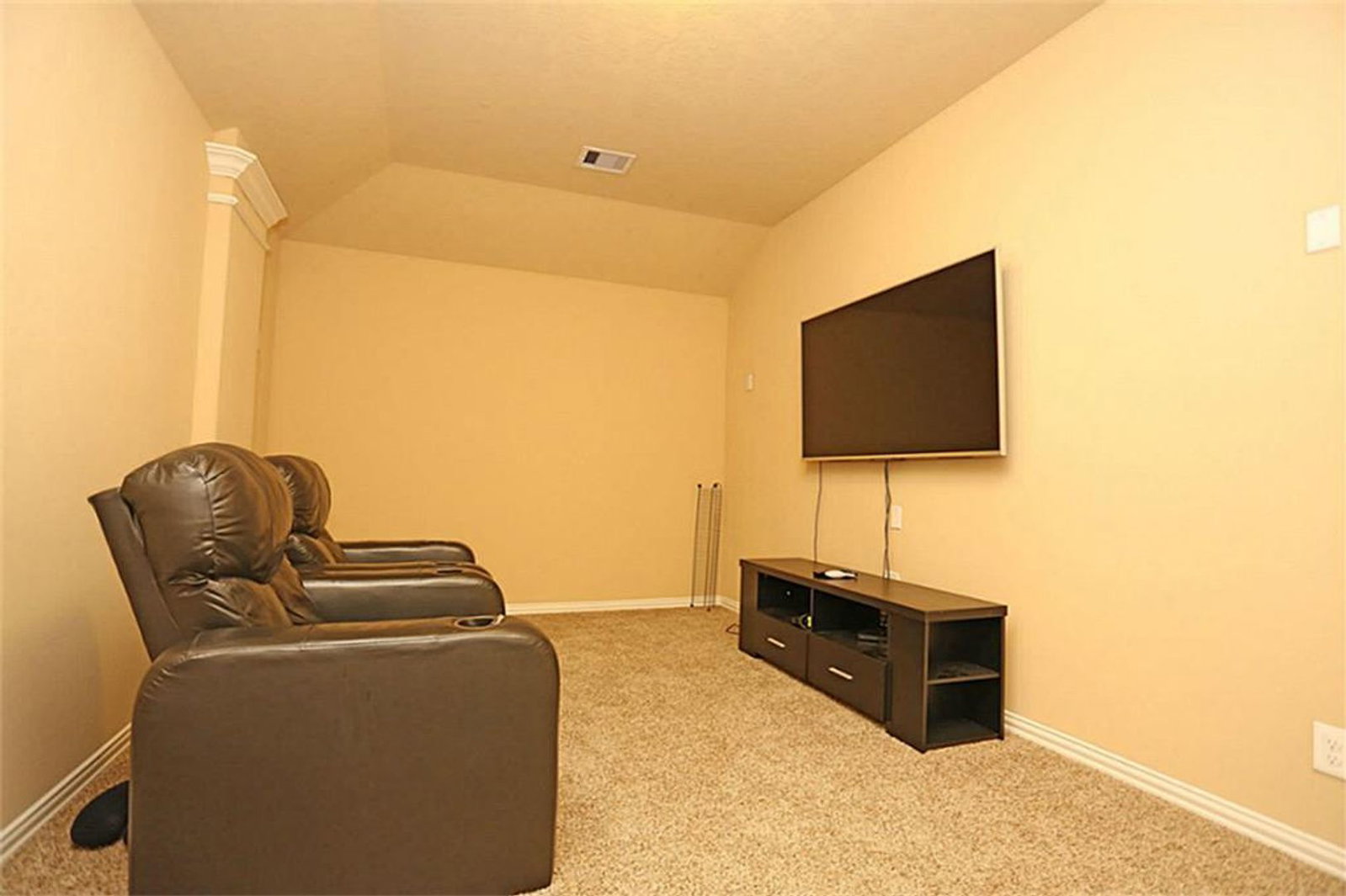 Gallery Image 22