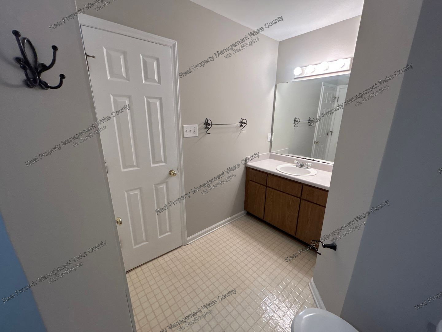 Gallery Image 16