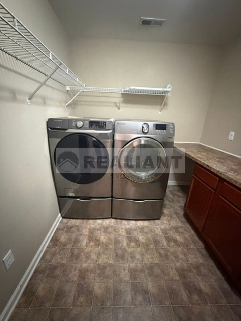 Gallery Image 20