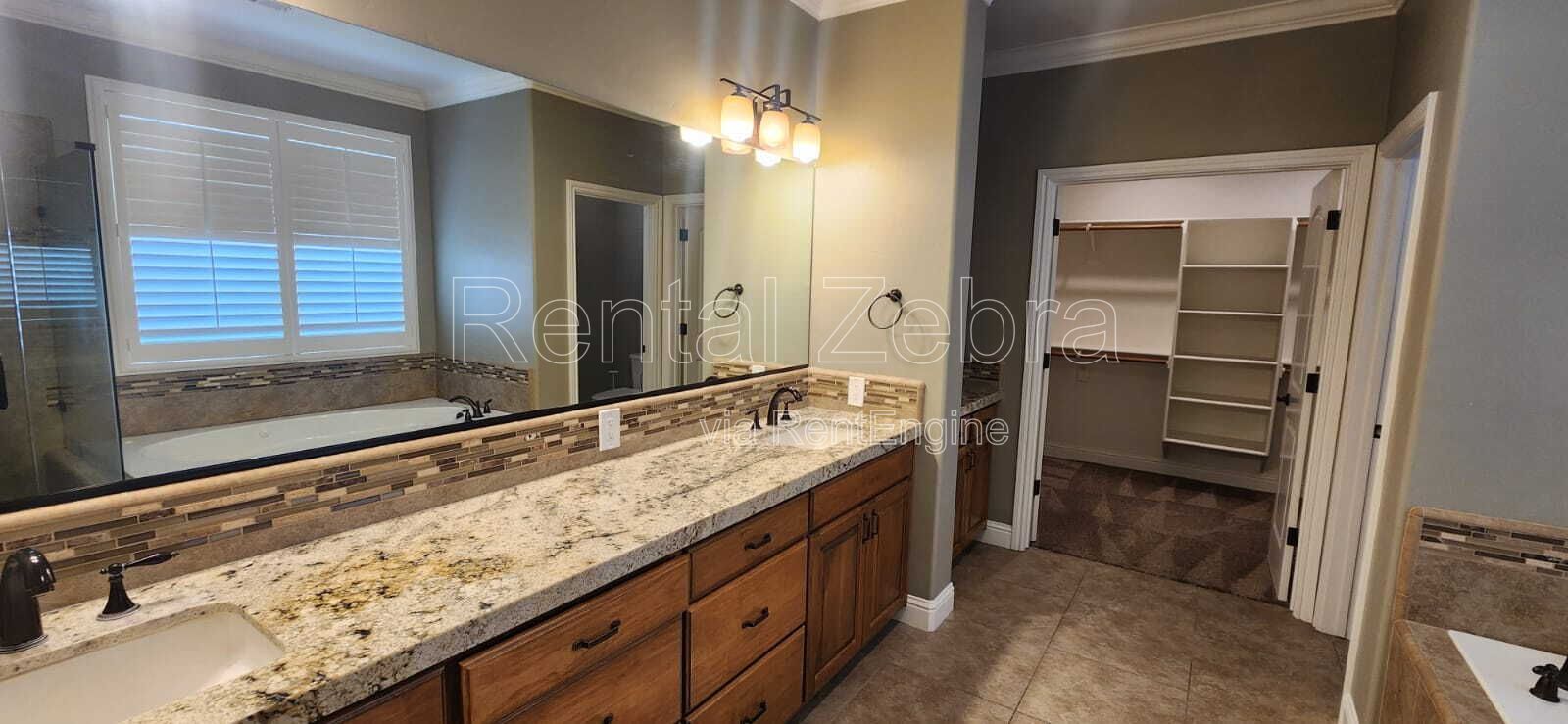 Gallery Image 16