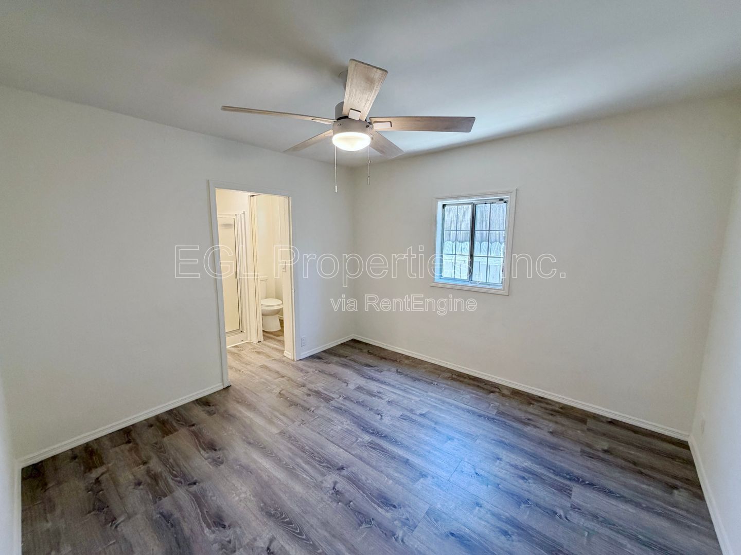 Gallery Image 19