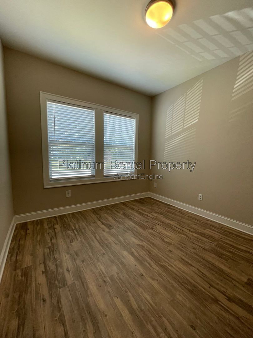 Gallery Image 15
