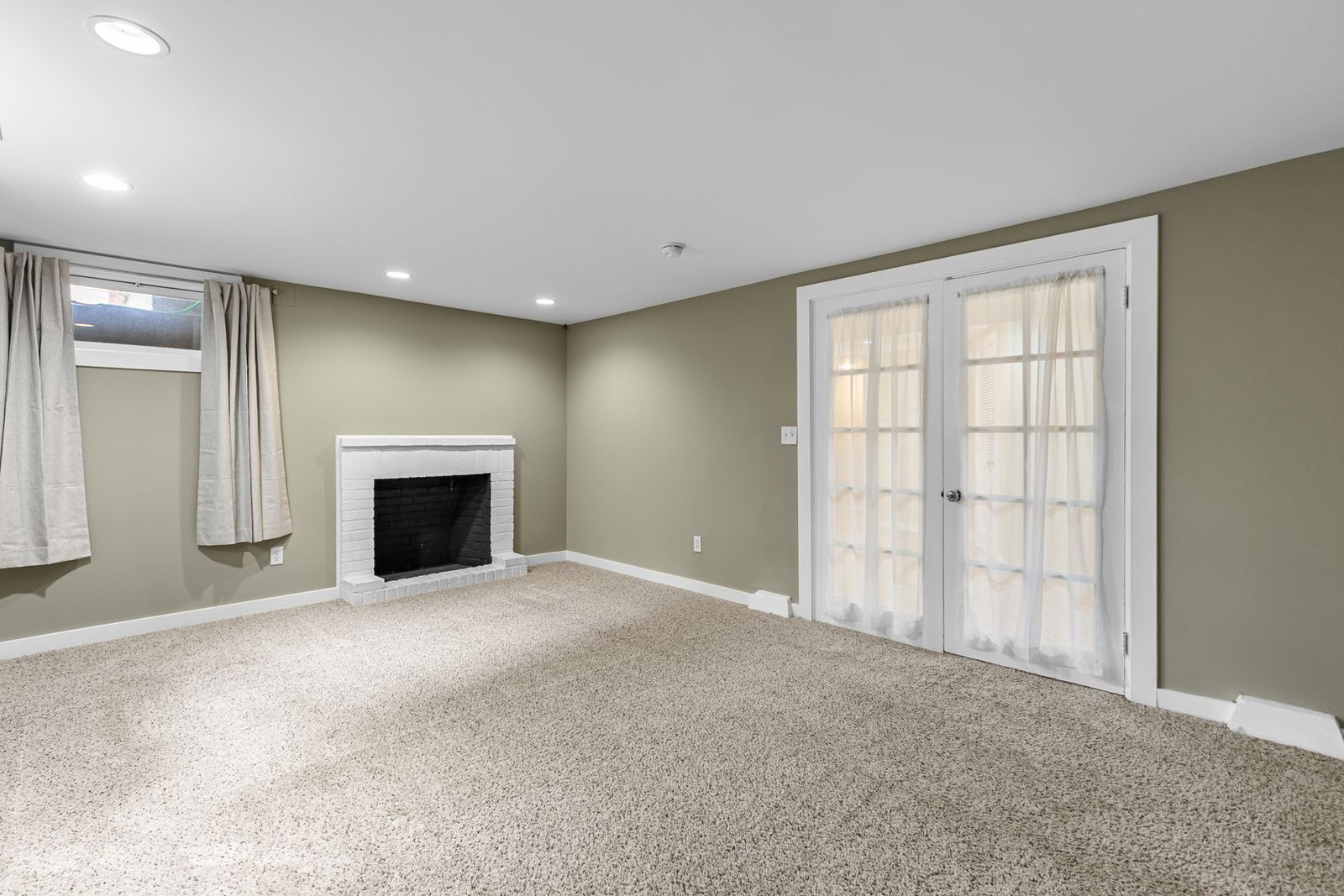 Gallery Image 19