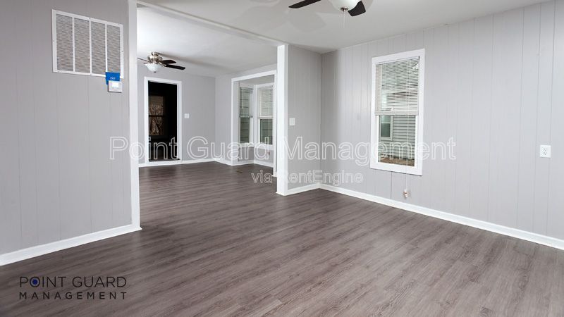 Gallery Image 0