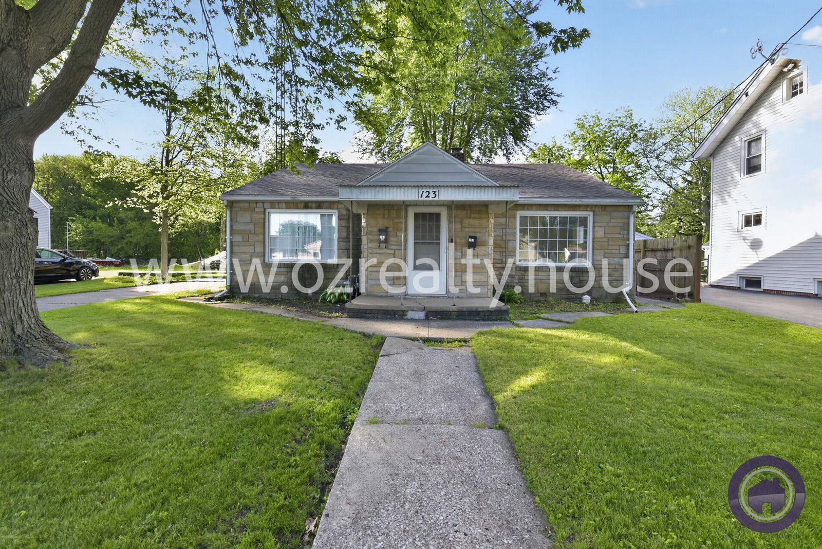 Gallery Image 0