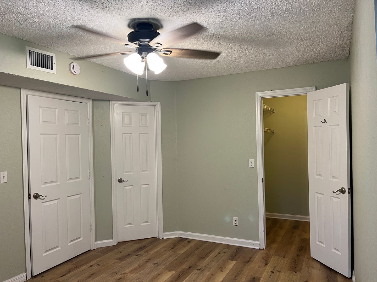 Gallery Image 15