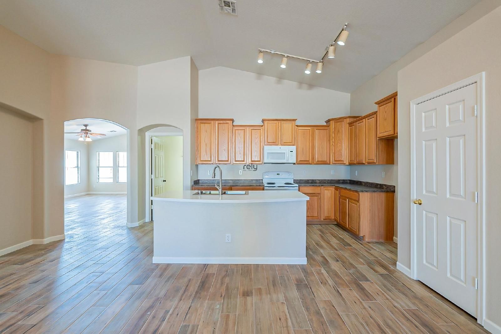 Gallery Image 15