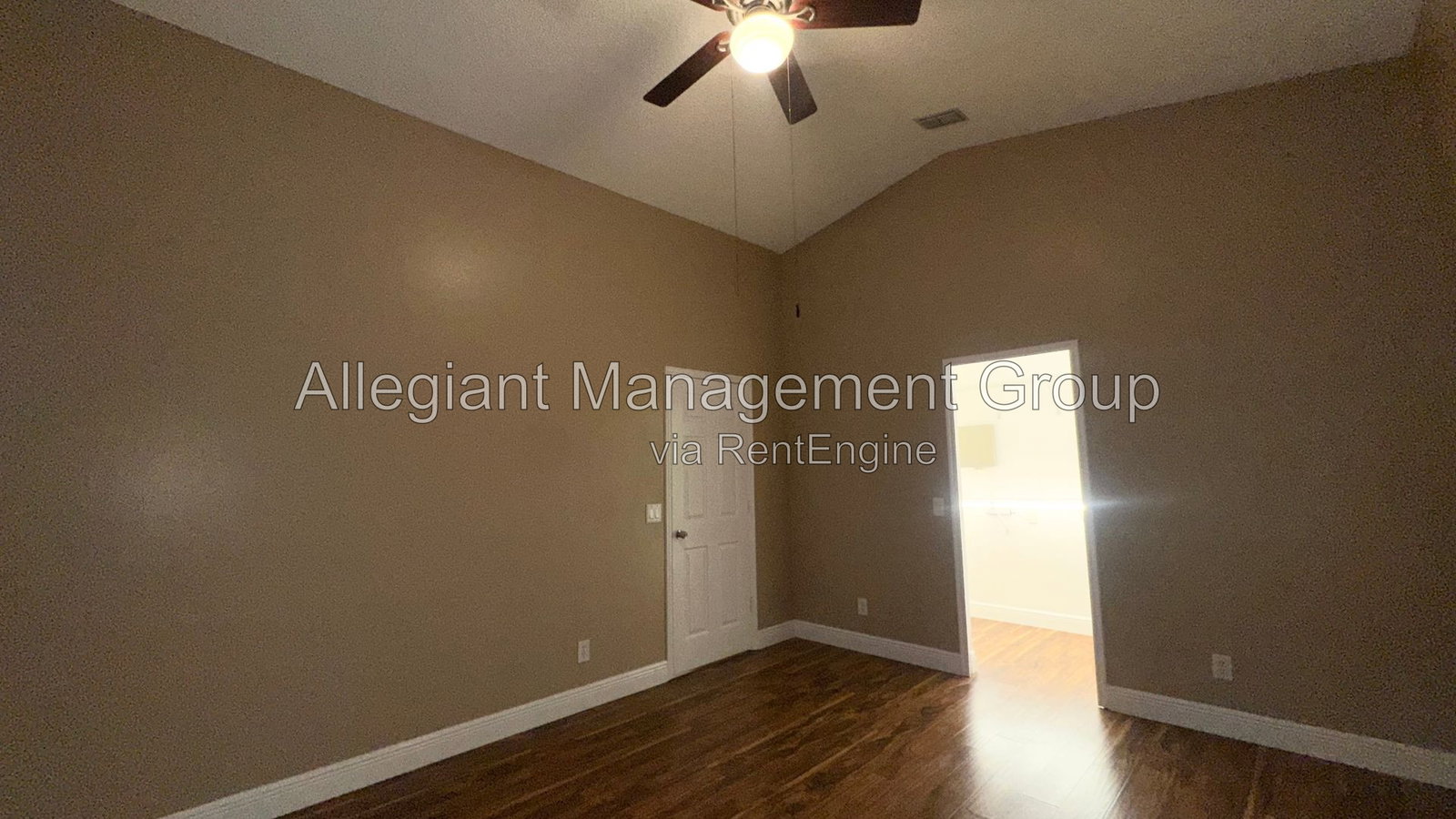 Gallery Image 19