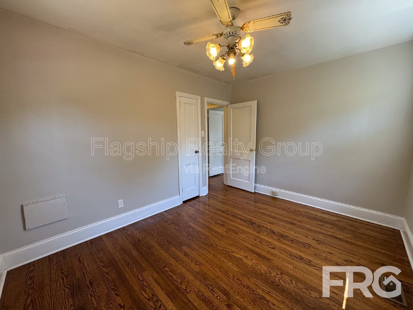 Gallery Image 25
