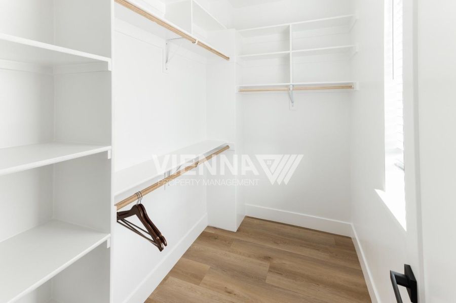 Gallery Image 36