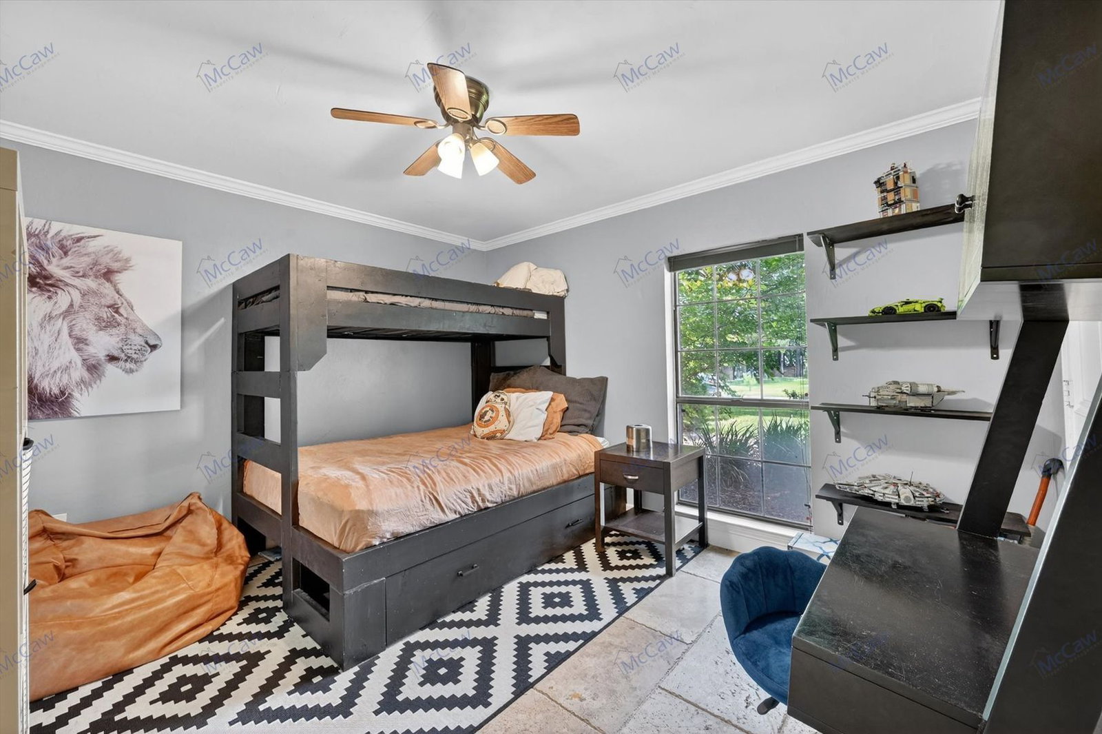 Gallery Image 15