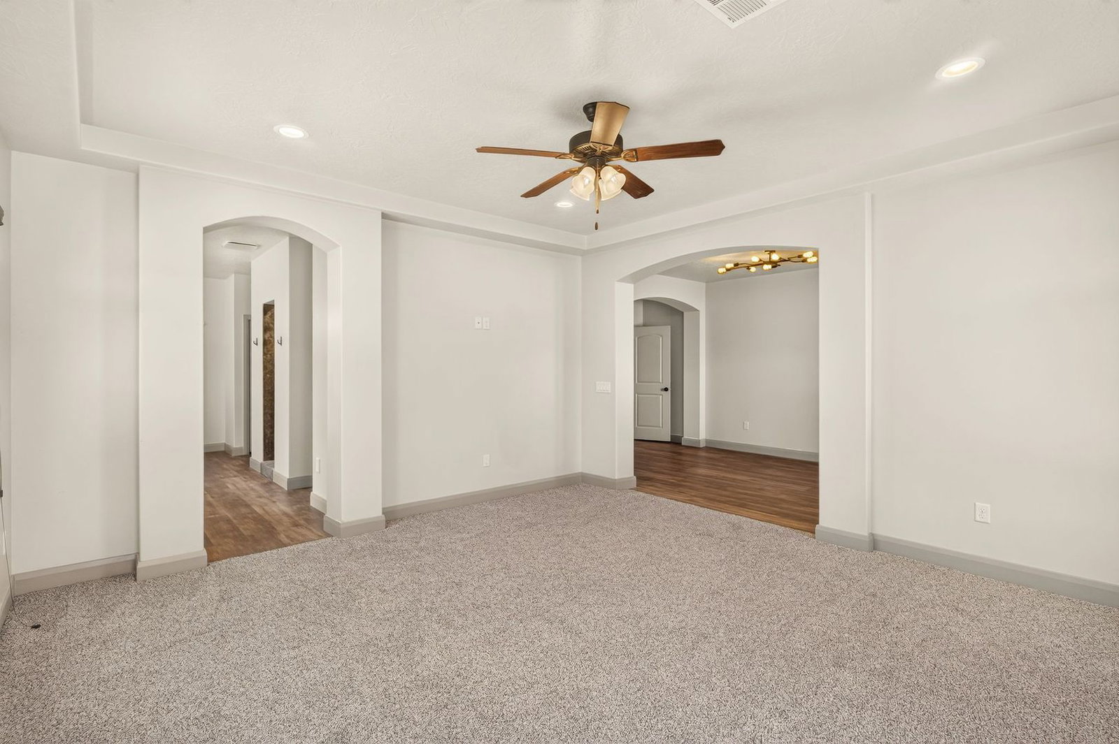 Gallery Image 18