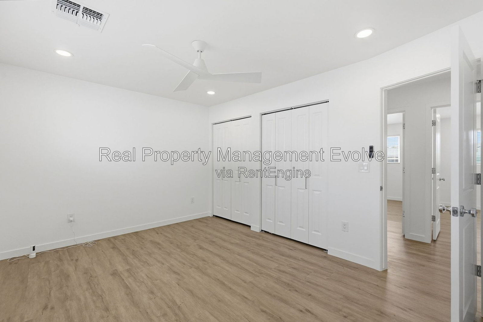 Gallery Image 19