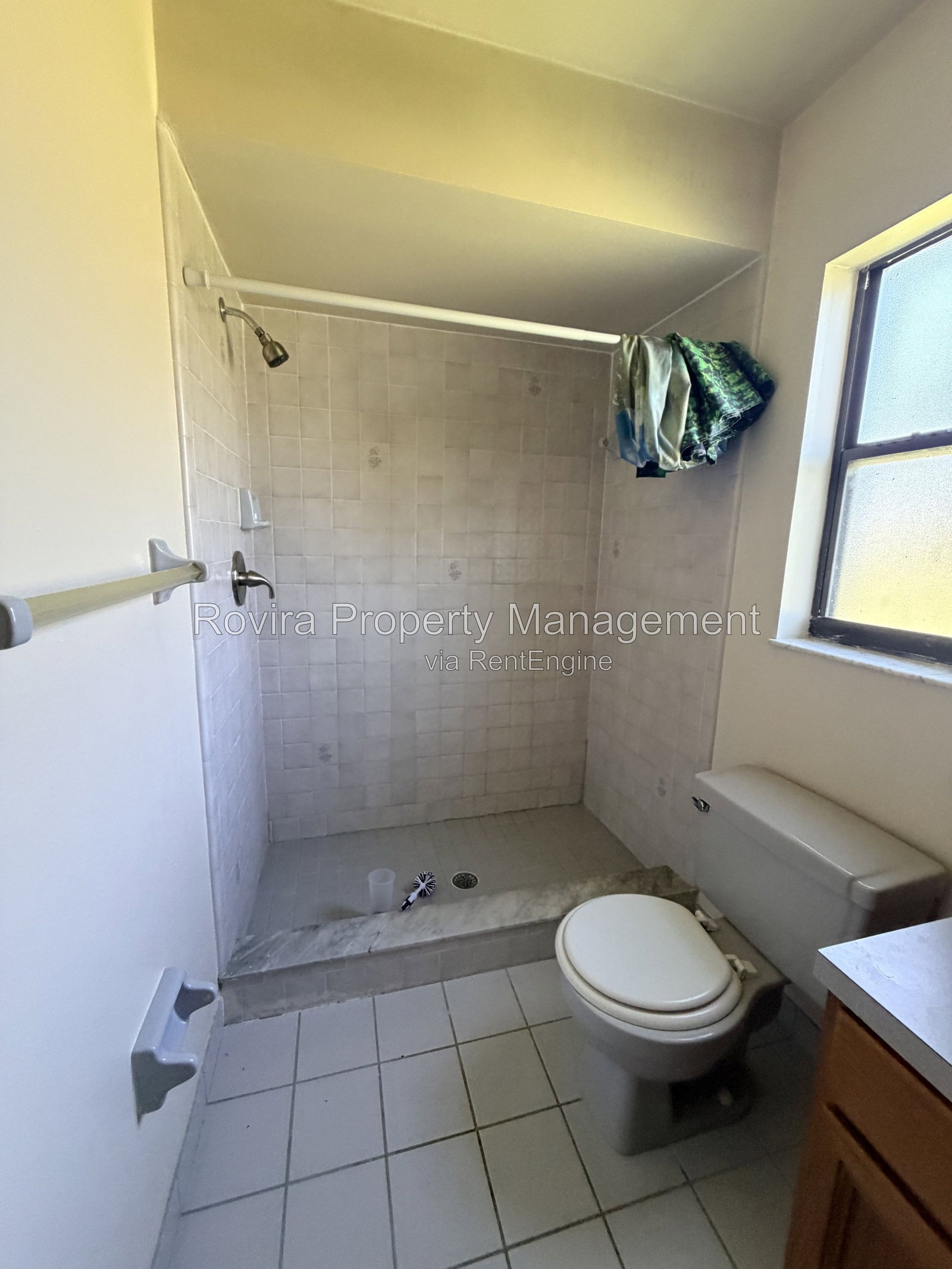 Gallery Image 16