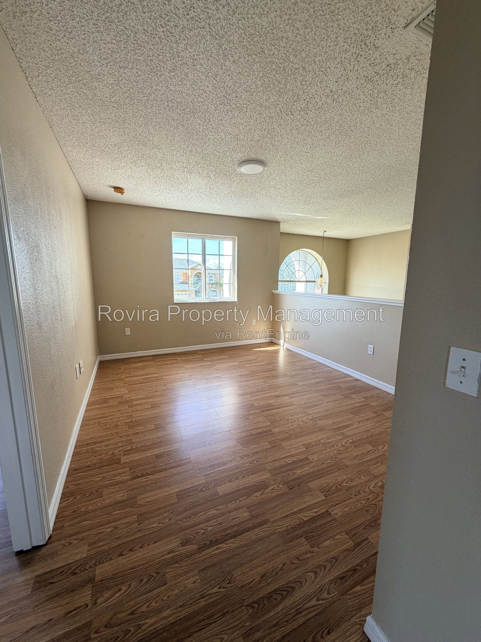 Gallery Image 19
