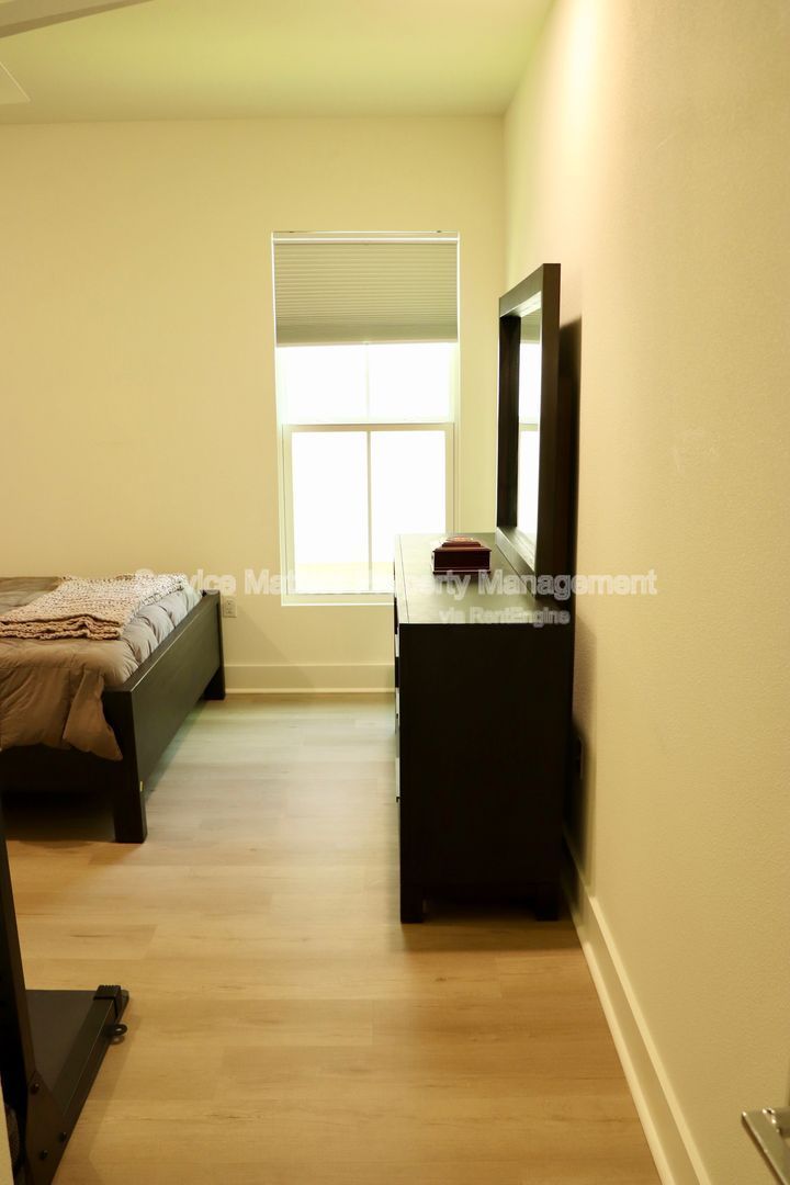 Gallery Image 21