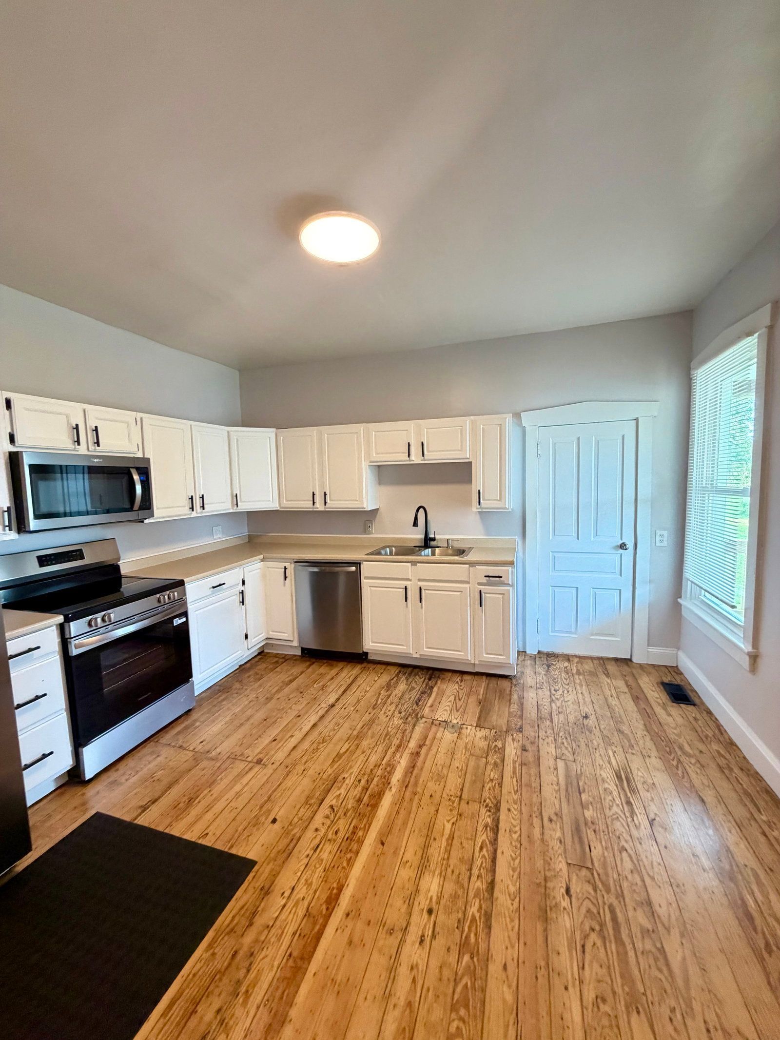 Gallery Image 17