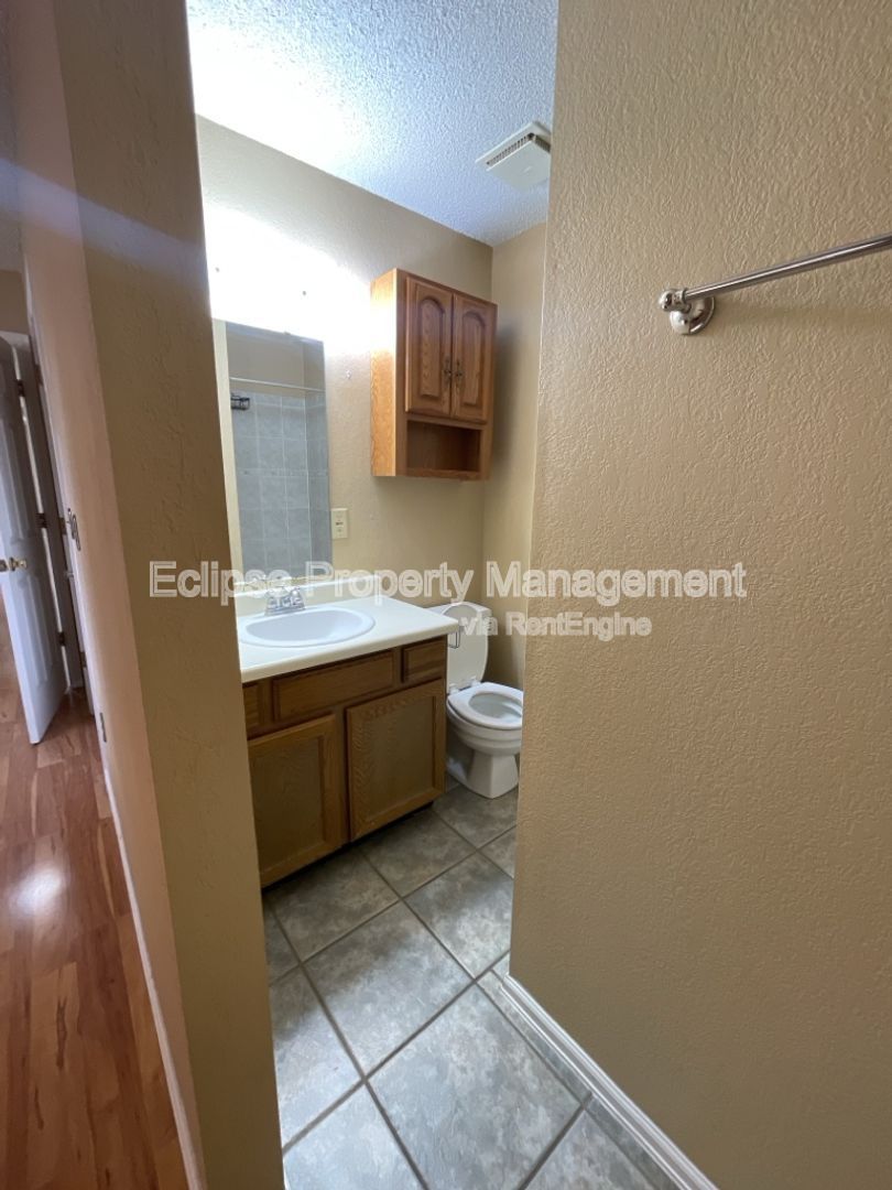 Gallery Image 38