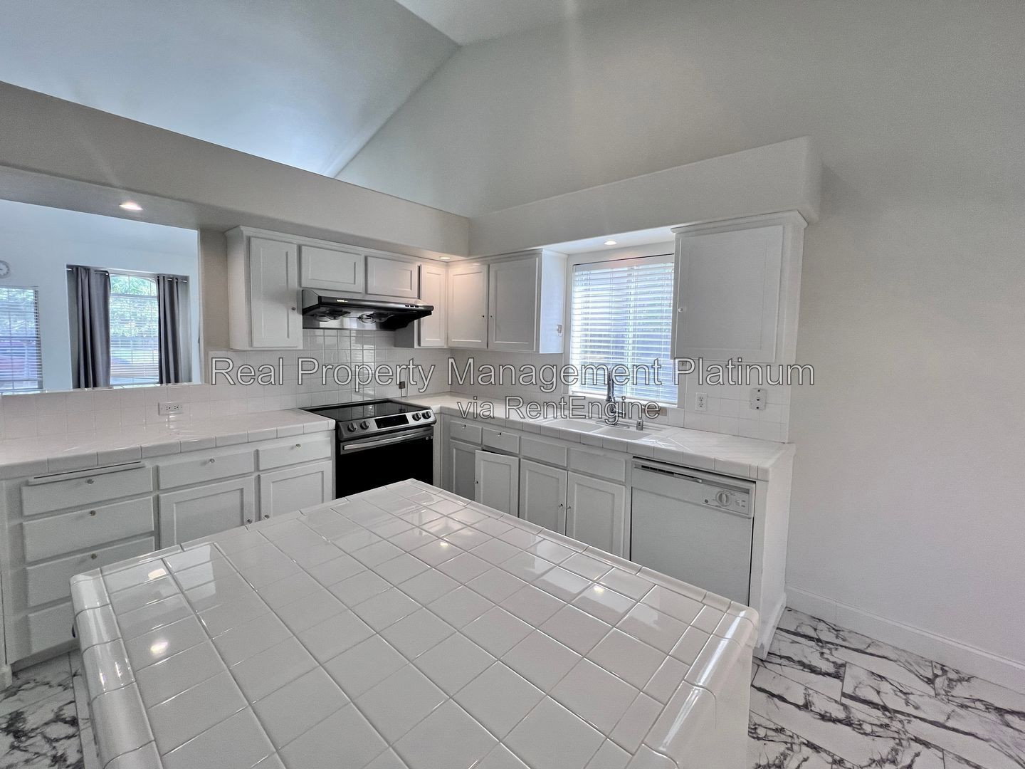 Gallery Image 17
