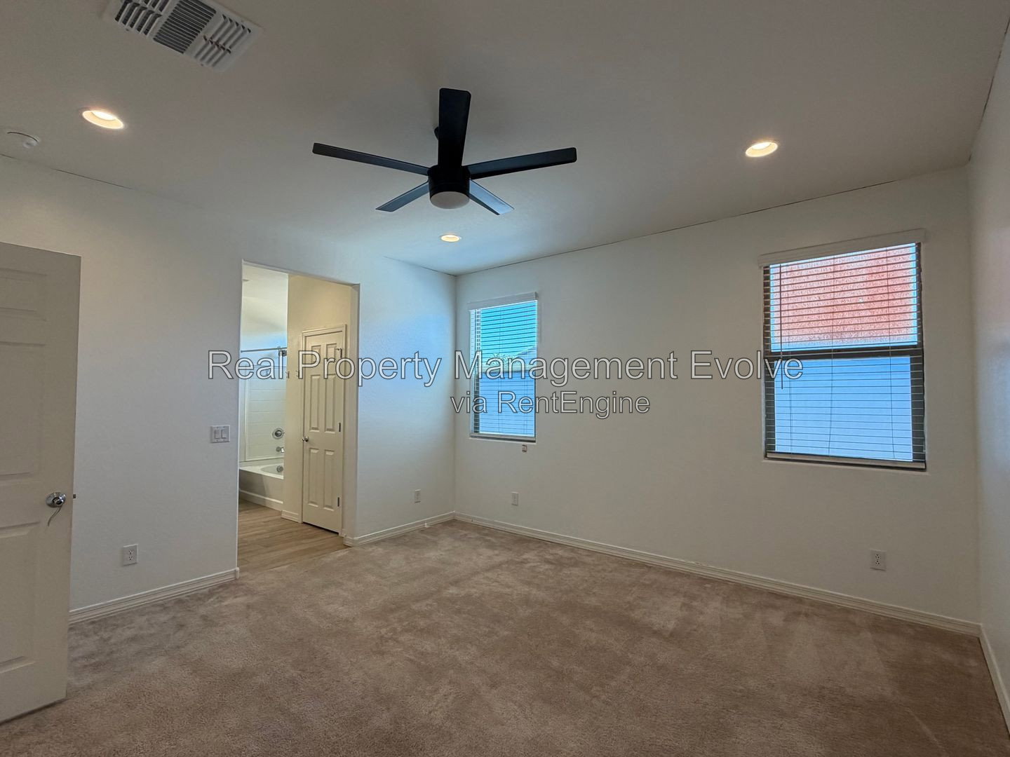 Gallery Image 21