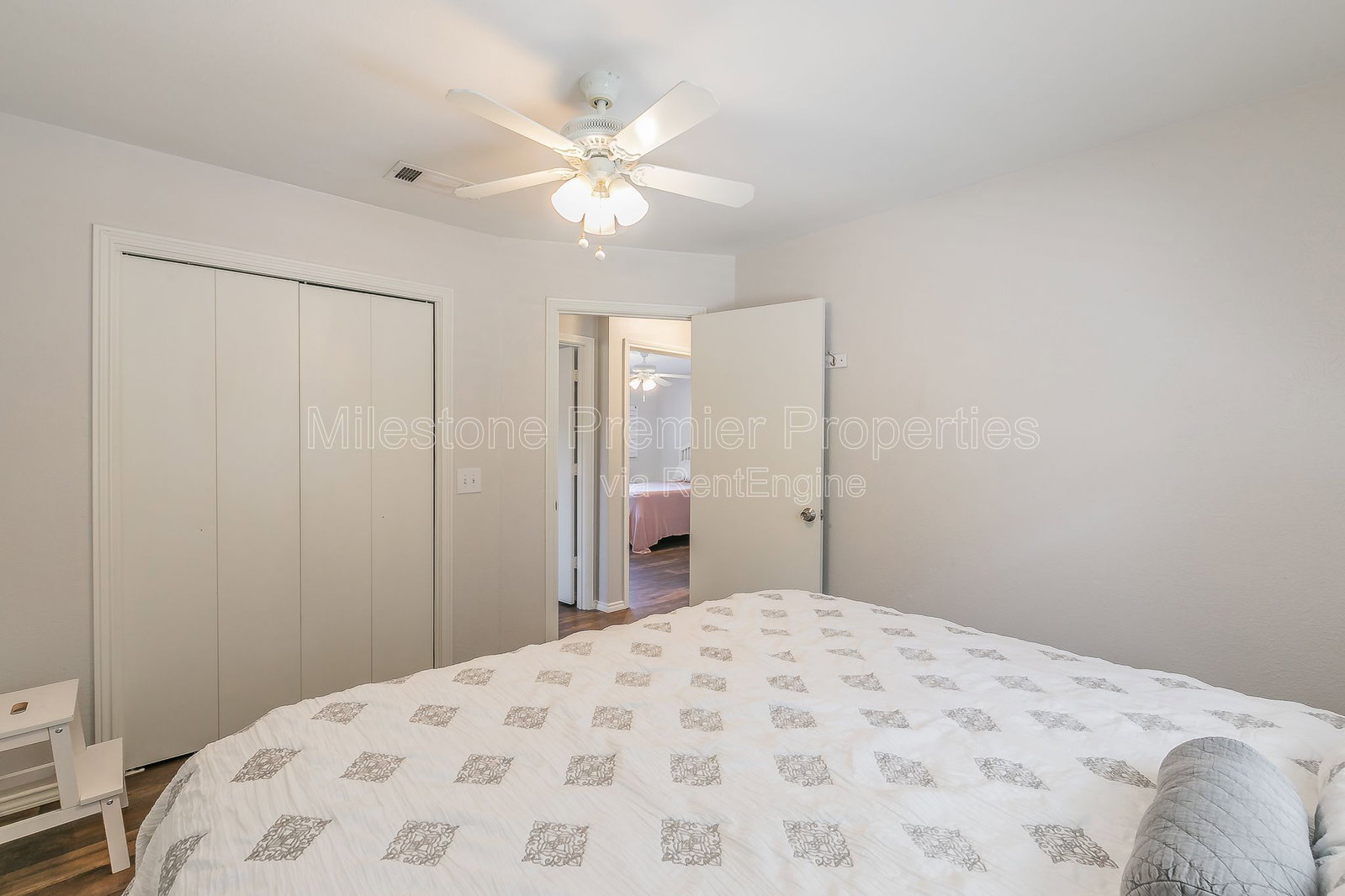 Gallery Image 38