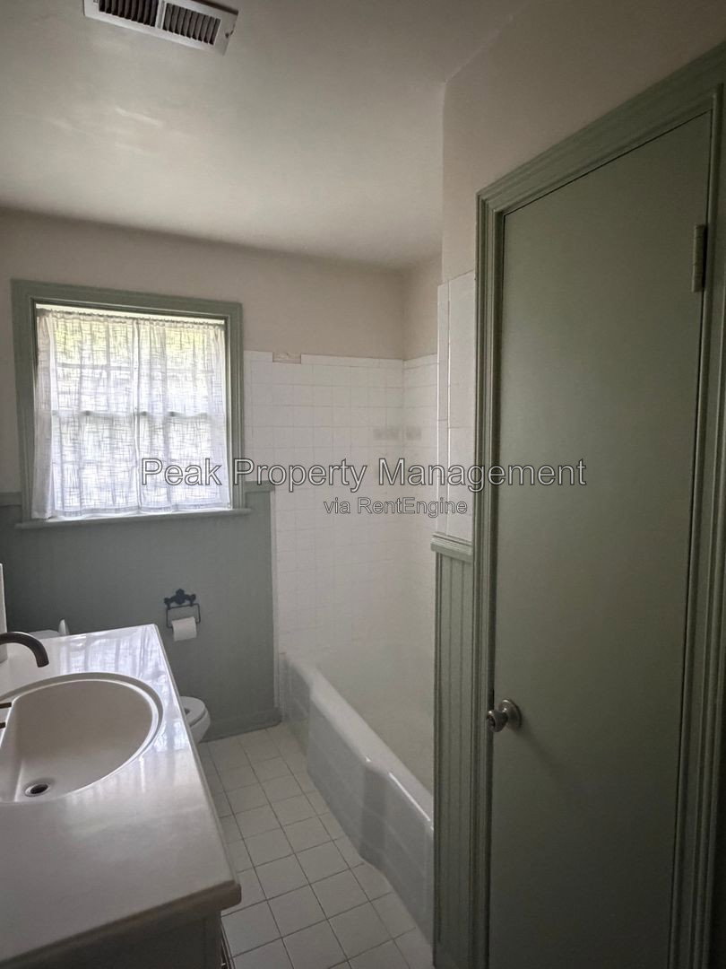 Gallery Image 11